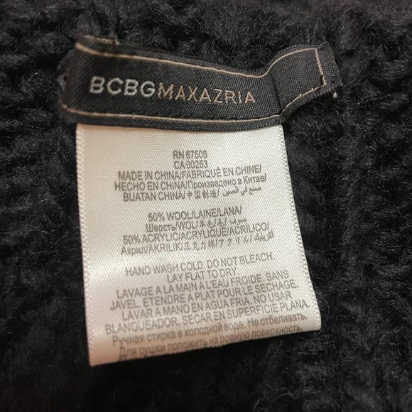 BCBGMAXAZRIA Wool Beanie, Barely Worn, Perfect Condition - Picture 2 of 2